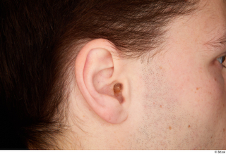 Tomas Salek ear 0001.jpg